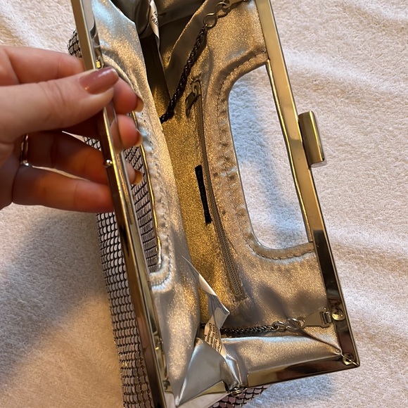 Le Chateau Metal Sequin Purse - Picture 2 of 4